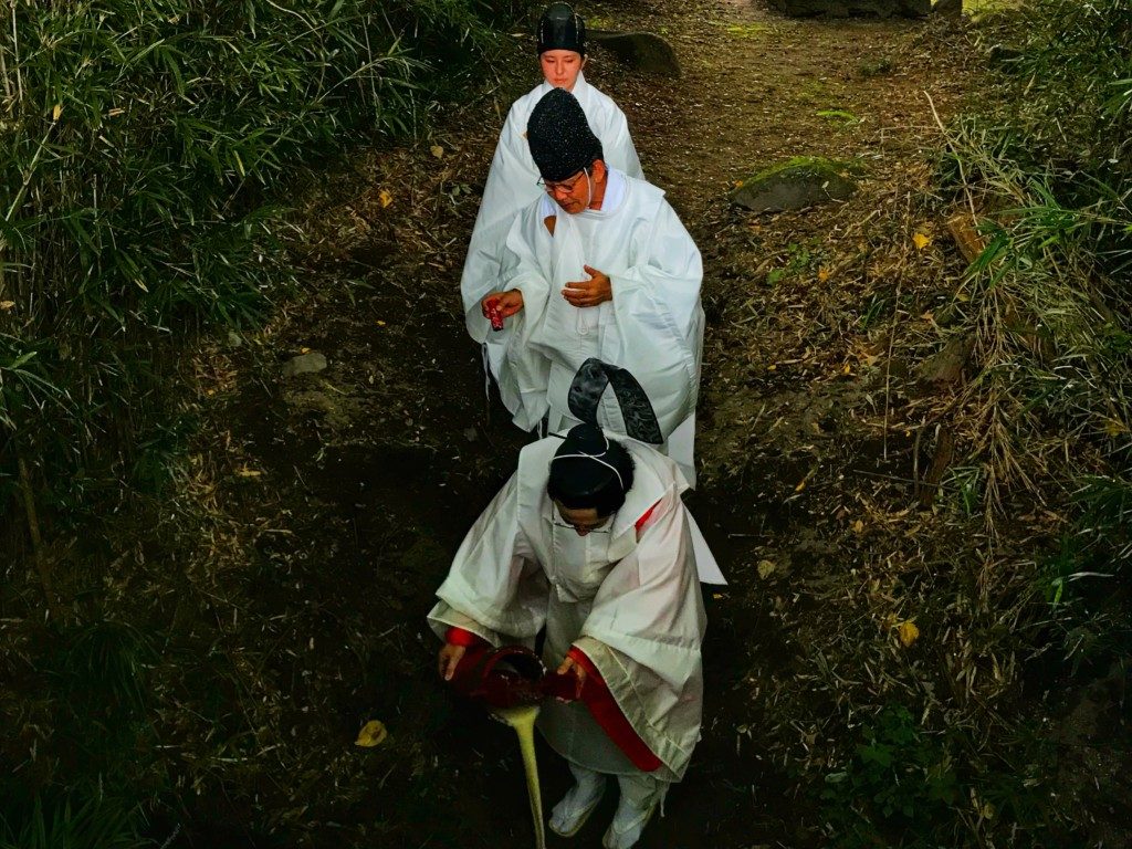 群馬県前橋市の月田近戸神社の御川降り神事(おかおりしんじ)甘酒流し